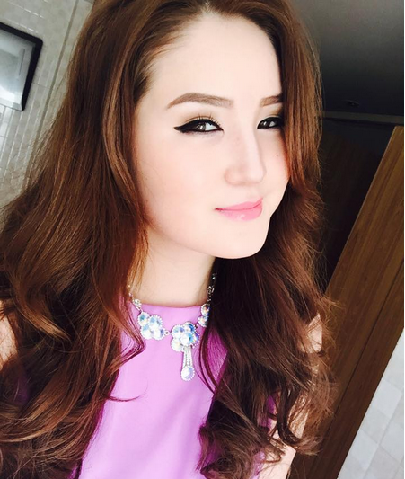 Дуучин Т.Мино “9 жилийн өмнө ийм охин байжээ”